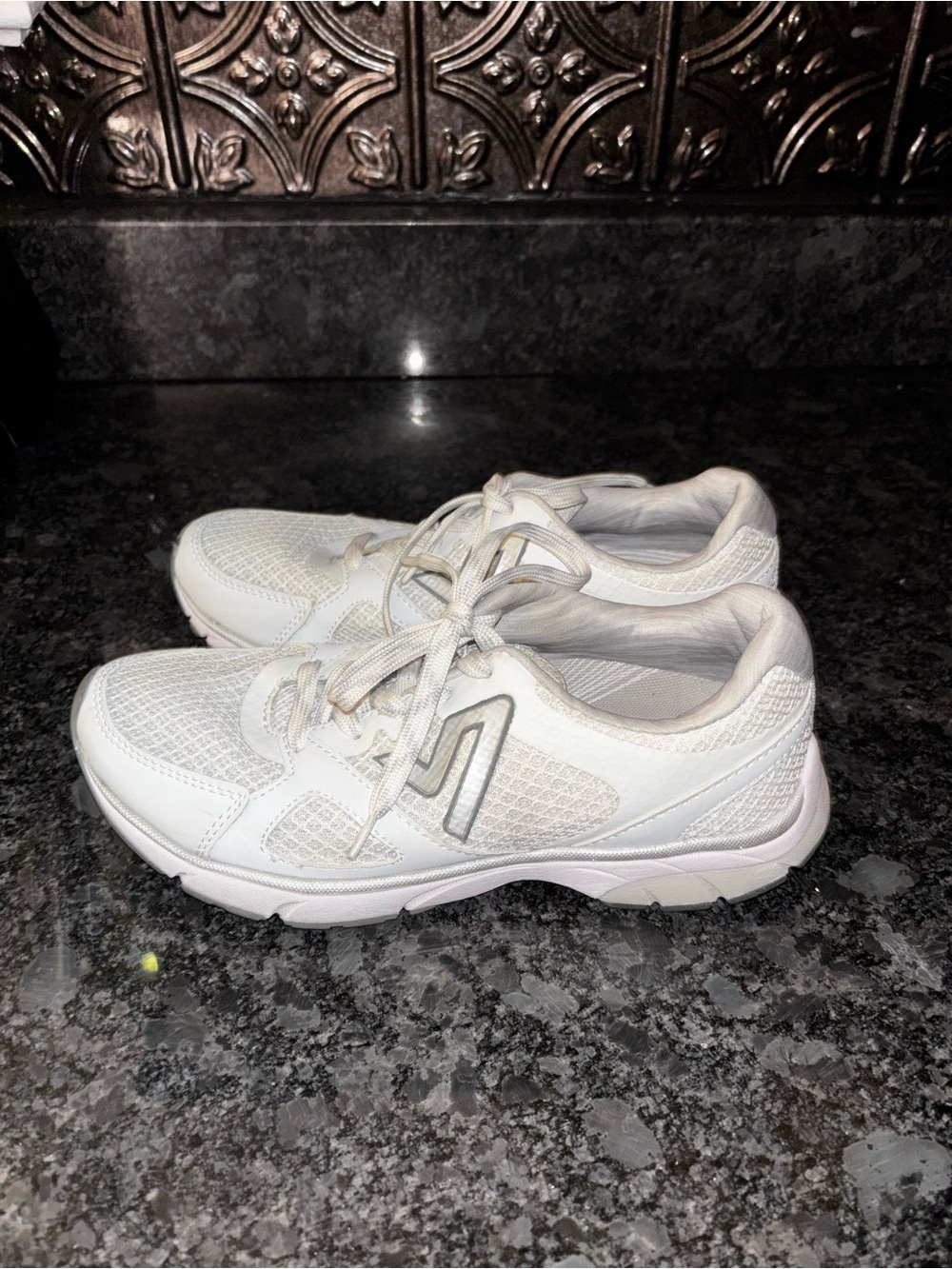 Vionic Satima athletic sneakers in white and silver